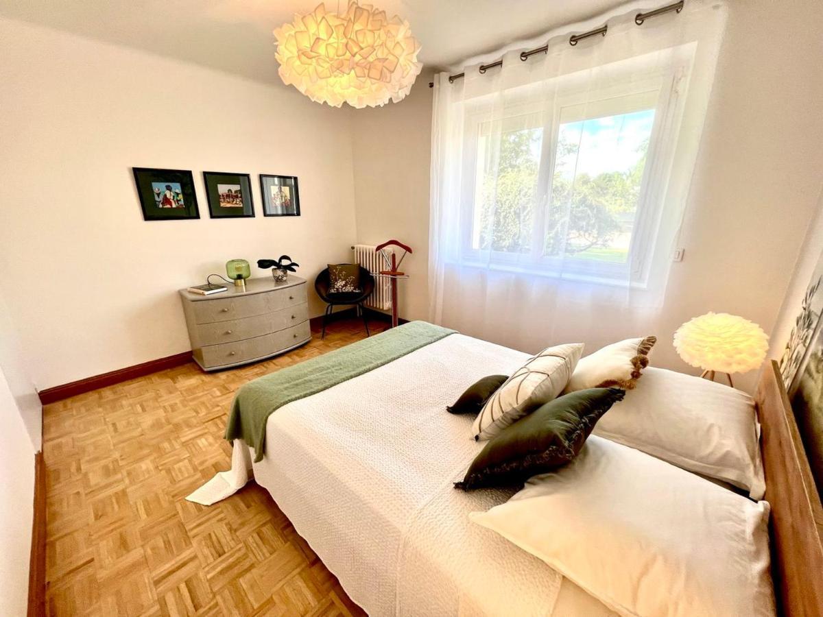 Casa vacanze L Ame Voyageuse, Raffinee, 2-8 Personnes, 15 Min Des Plages Baye (Finistere)