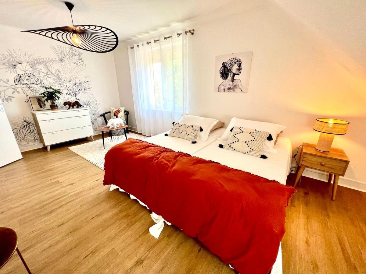 Casa vacanze L Ame Voyageuse, Raffinee, 2-8 Personnes, 15 Min Des Plages *