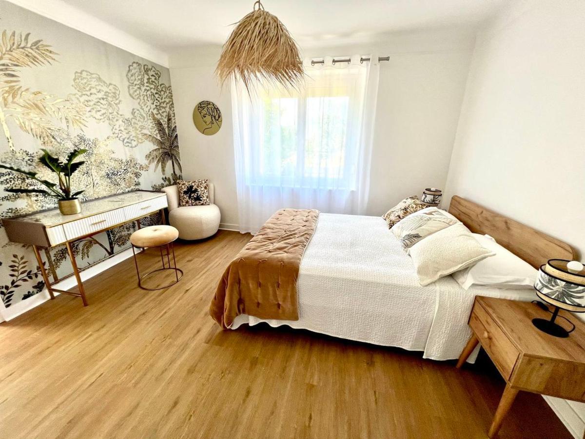L Ame Voyageuse, Raffinee, 2-8 Personnes, 15 Min Des Plages * Baye (Finistere)